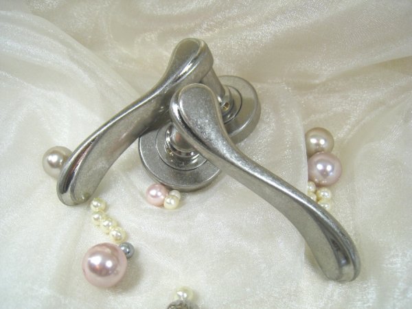 画像2: martinelli BEAUTY SIL レバーハンドル空錠 (2)